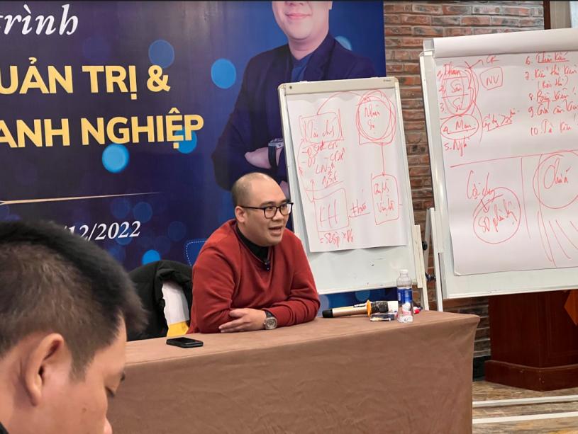 Cựu giảng viên quản trị kinh doanh ‘tỏa sáng’ trên TikTok-1