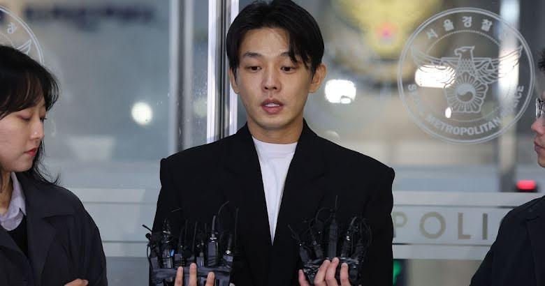 Ca sĩ bị phản đối dữ dội vì ủng hộ Yoo Ah In, Song Hye Kyo liên lụy-1