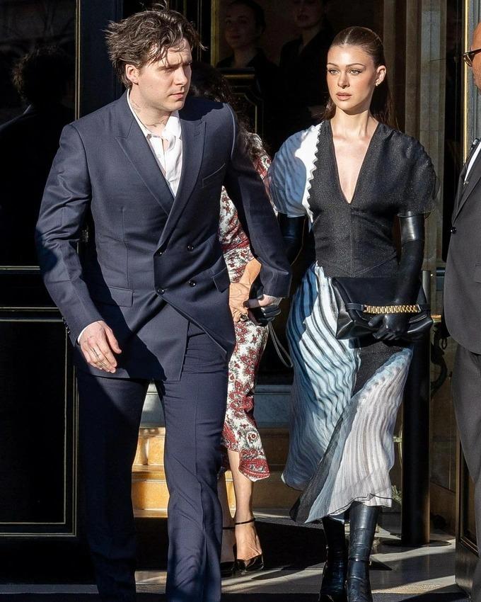 Brooklyn Beckham khi làm đầu bếp: Để lẫn nút chai trong nồi thịt?-2