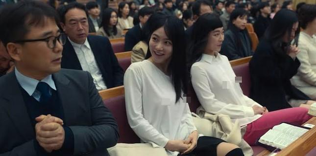Bí mật cảnh 2 ác nữ không mặc nội y trong phim của Song Hye Kyo-3