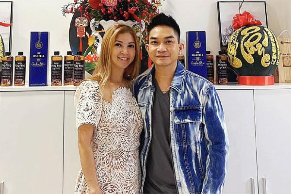 Ca sĩ Phạm Thanh Thảo ở Mỹ: Biệt thự trong rừng, hai tàu, một du thuyền, 7 siêu xe-8