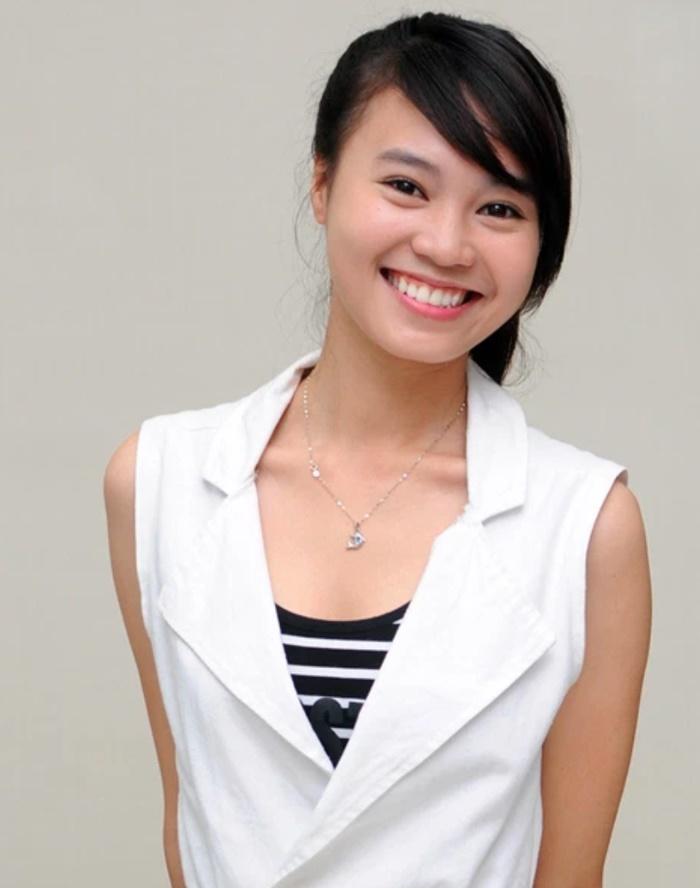 Ninh Dương Lan Ngọc tiết lộ loạt ảnh khoe vẻ trong trẻo tuổi 18-4