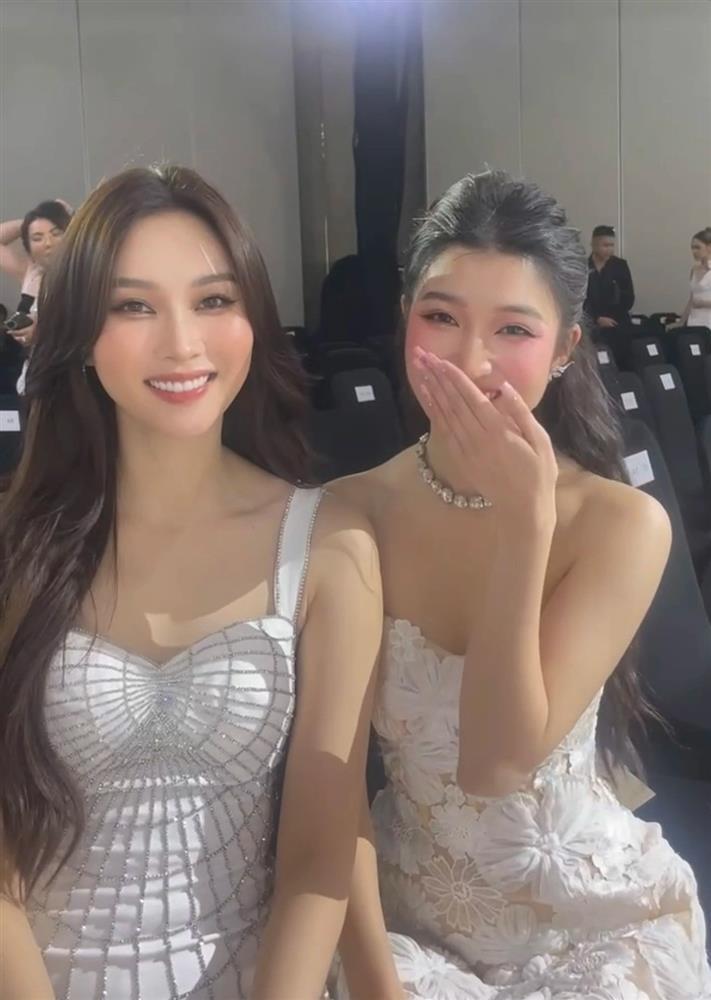 Đặng Thu Thảo - Phương Nhi hội ngộ: Lần đầu 2 thần tiên tỷ tỷ đọ sắc-3
