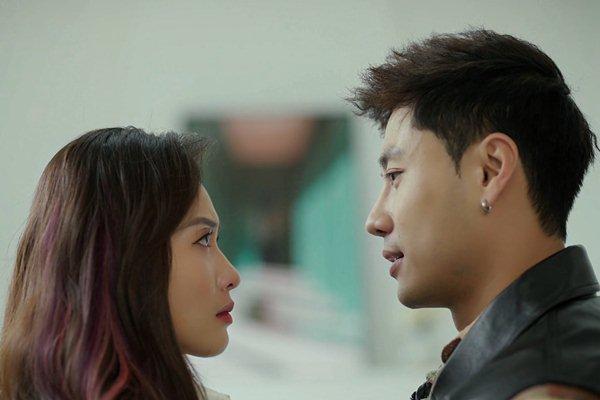 Công Phượng xuất hiện vài giây gây sốt phim trăm tỷ-9