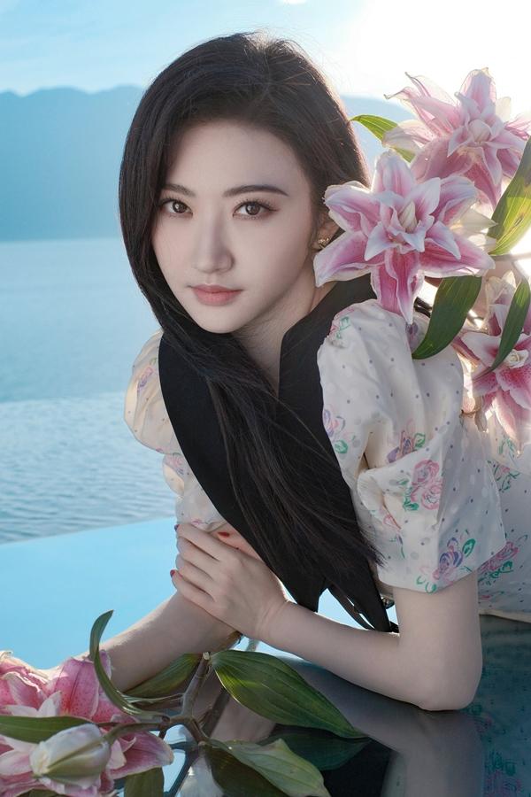 Thời gian tồi tệ nhất của nữ diễn viên bị nghi lộ 3 clip nóng-16