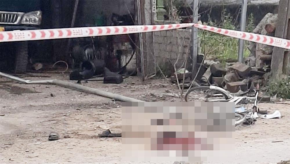 Lời kể vụ nổ như bom ở Nghệ An khiến 2 người chết, 3 trẻ em nguy kịch-2
