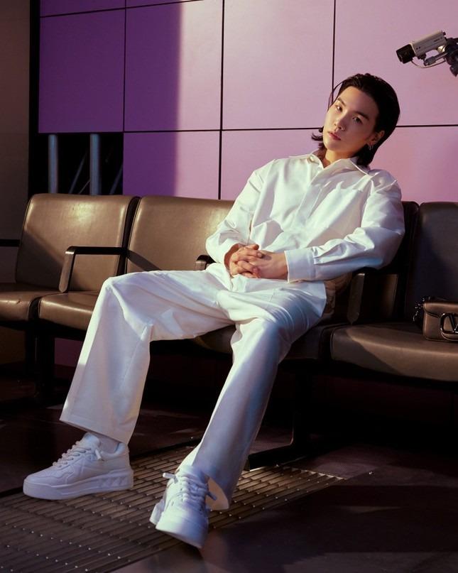 SUGA (BTS) ra mắt album solo, tin đồn tái hợp cùng IU thành sự thật?-2