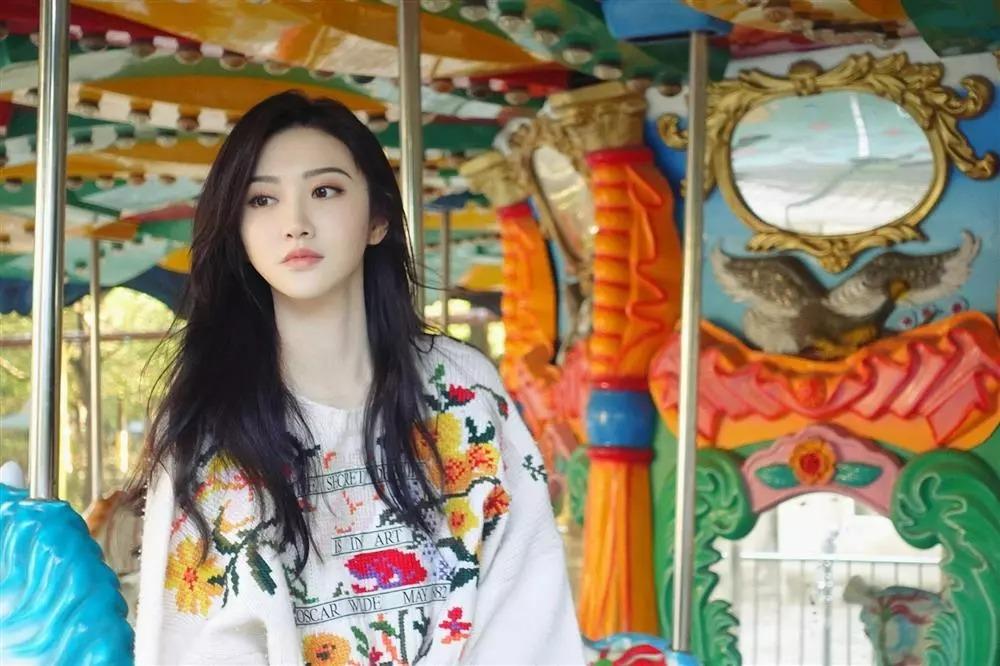 Độ nổi tiếng của mỹ nữ đang bị đăng tin lộ 3 video nhạy cảm-11