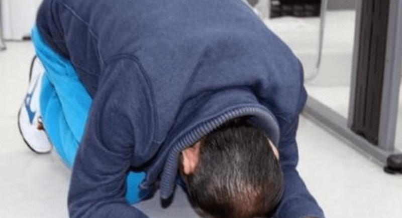 Ông chồng Trung Quốc vội ly hôn vì vợ ung thư và cái kết sau 10 năm-2