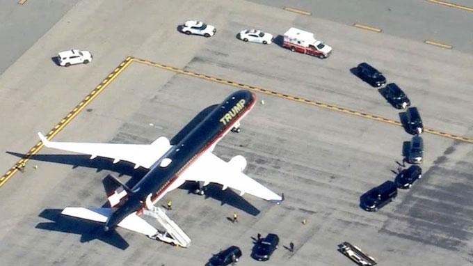 Chuyên cơ đặc biệt chở ông Trump đi trình diện-1