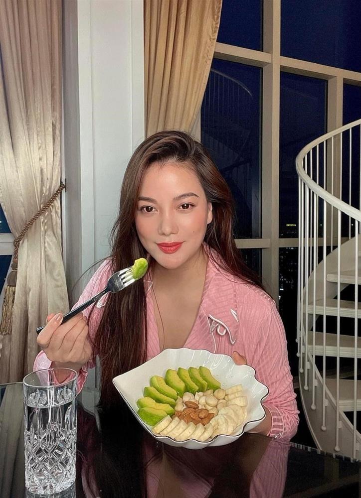 Trương Ngọc Ánh tuyệt thực 18 ngày mỗi năm để dáng nhẹ bẫng, thanh thoát-3