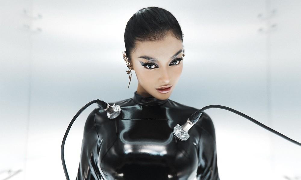 Á hậu Kiều Loan lạ lẫm trong thiết kế của Chung Thanh Phong-5