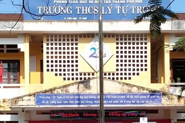 Phát hiện thi thể 2 nữ sinh ở bờ biển Nghệ An-2