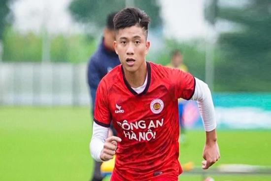 Phan Văn Đức đứt dây chằng, nghỉ thi đấu hết năm 2023