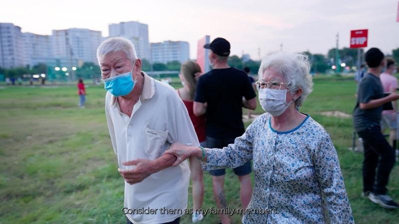 Cảm động cảnh phim Mỹ Tâm dặn dò bảo vệ cư xử đúng mực với khán giả-6