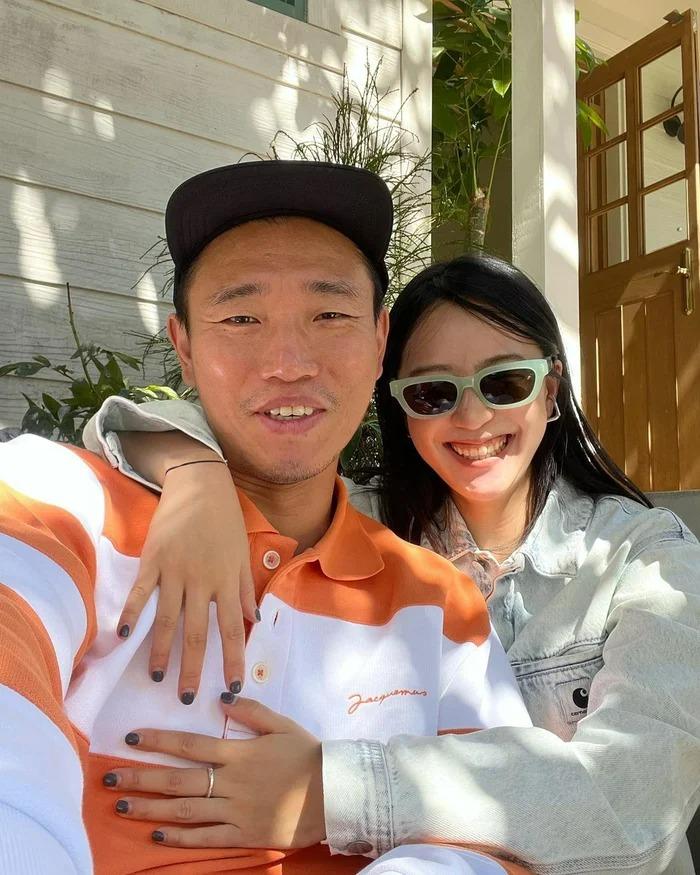 Sao Running Man khoe nhẫn đôi kỷ niệm cưới, nhắn nhủ đặc biệt vợ-2