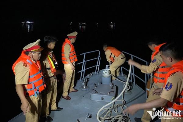 Clip CSGT tìm kiếm, cứu nạn vụ rơi trực thăng trên biển Hải Phòng - Quảng Ninh-4