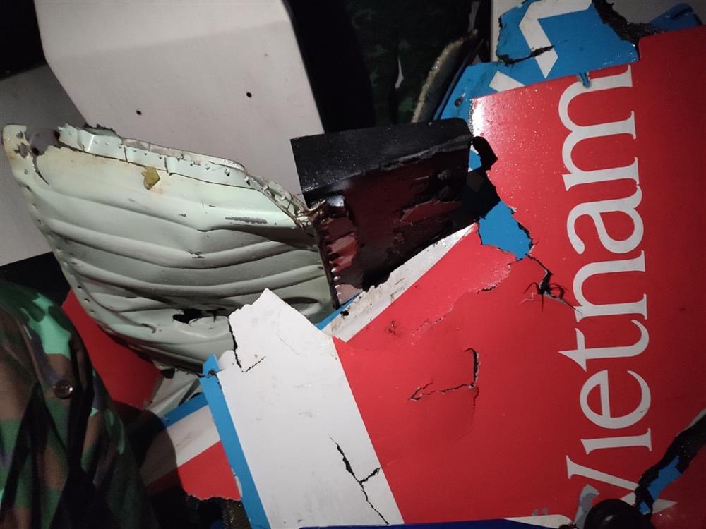 Clip CSGT tìm kiếm, cứu nạn vụ rơi trực thăng trên biển Hải Phòng - Quảng Ninh-3