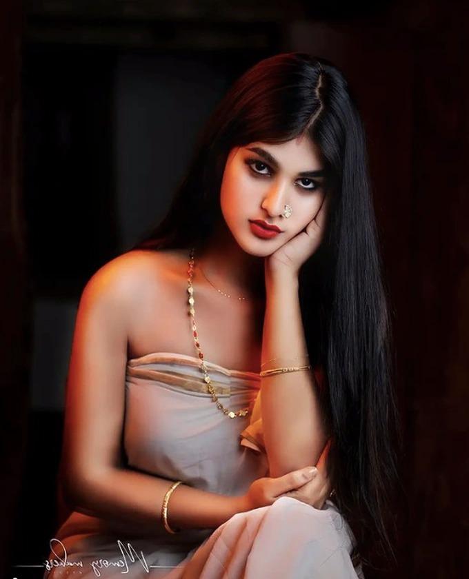 Vẻ ngoài đẹp ngỡ ngàng của Tân Hoa hậu Chuyển giới Ấn Độ-8