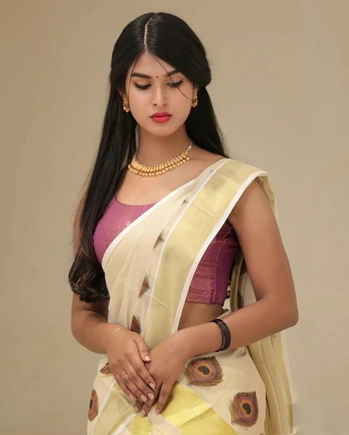 Vẻ ngoài đẹp ngỡ ngàng của Tân Hoa hậu Chuyển giới Ấn Độ-9