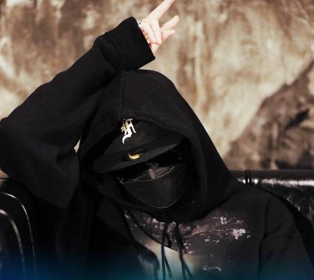 Karik lộ mặt thật ở Rap Việt-1