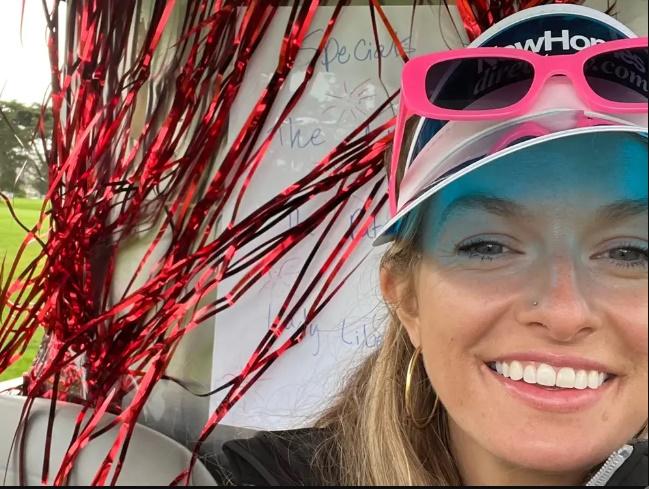 Gái xinh bán nước dạo trên sân golf Mỹ: Dễ kiếm tiền, nhiều cạm bẫy-2