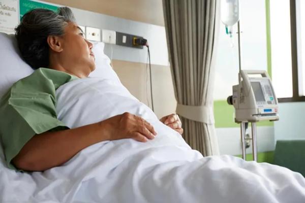 Anh em tôi hối hận khi phát hiện ra cuốn sổ chi tiêu của mẹ-1