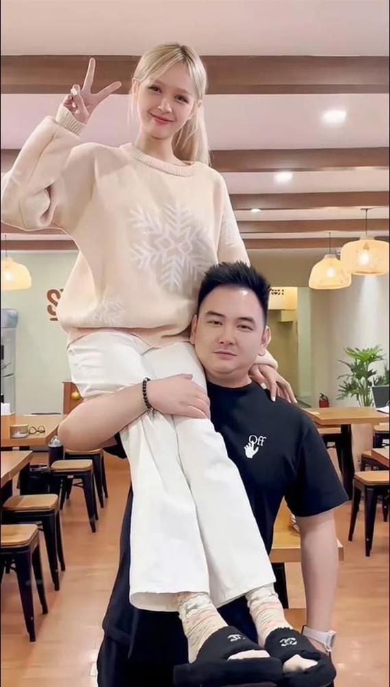 Hội streamer nịnh vợ: Thay ảnh đại diện hút triệu like-4