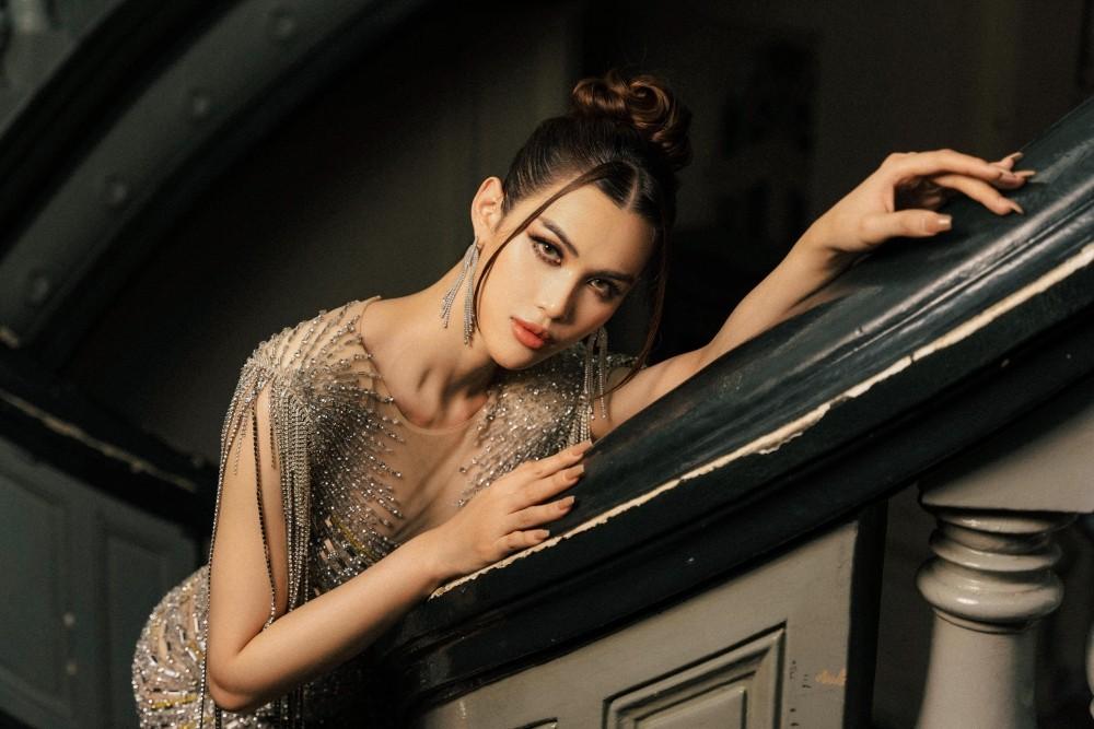 Học trò Thủy Tiên khoe dáng trước chung kết Miss International Queen VN 2023-4