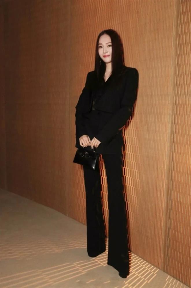 Cách phối đồ với quần ống loe đẹp như sao Hàn-6