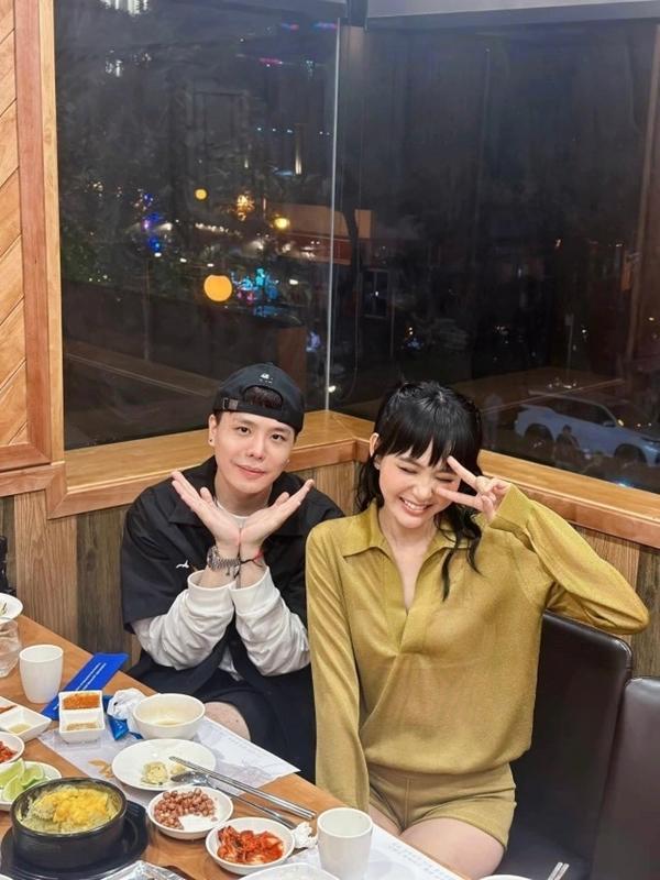 Sau nghi vấn hẹn hò Hiền Hồ, Trịnh Thăng Bình đi châu Âu cùng tình cũ-5