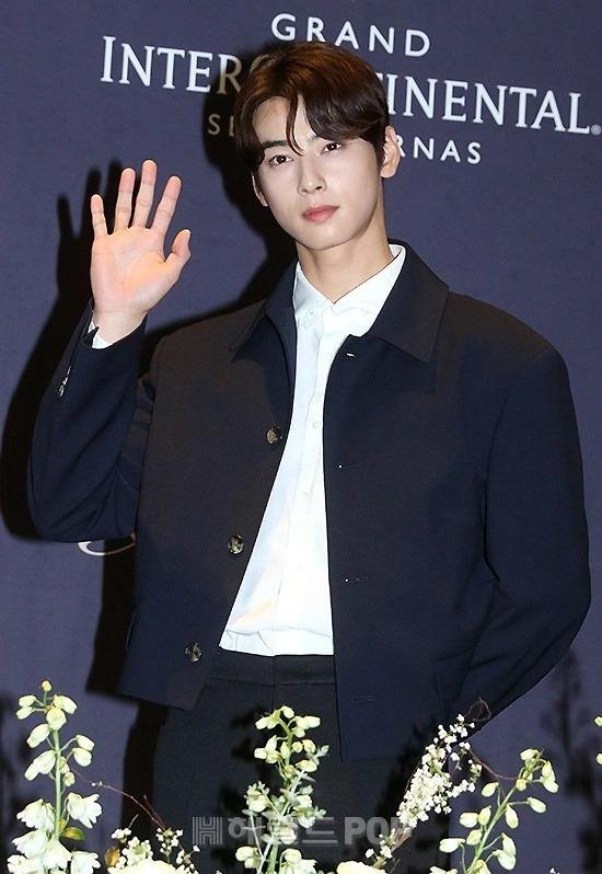 Hôn lễ của Lee Seung Gi: Dàn khách mời đình đám có mặt-10