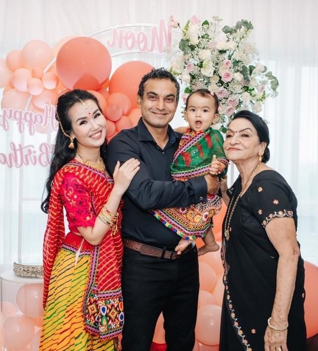 Nữ ca sĩ được ông xã ngoại quốc cho 5 tỷ đồng làm MV, mẹ chồng thương như con ruột-1