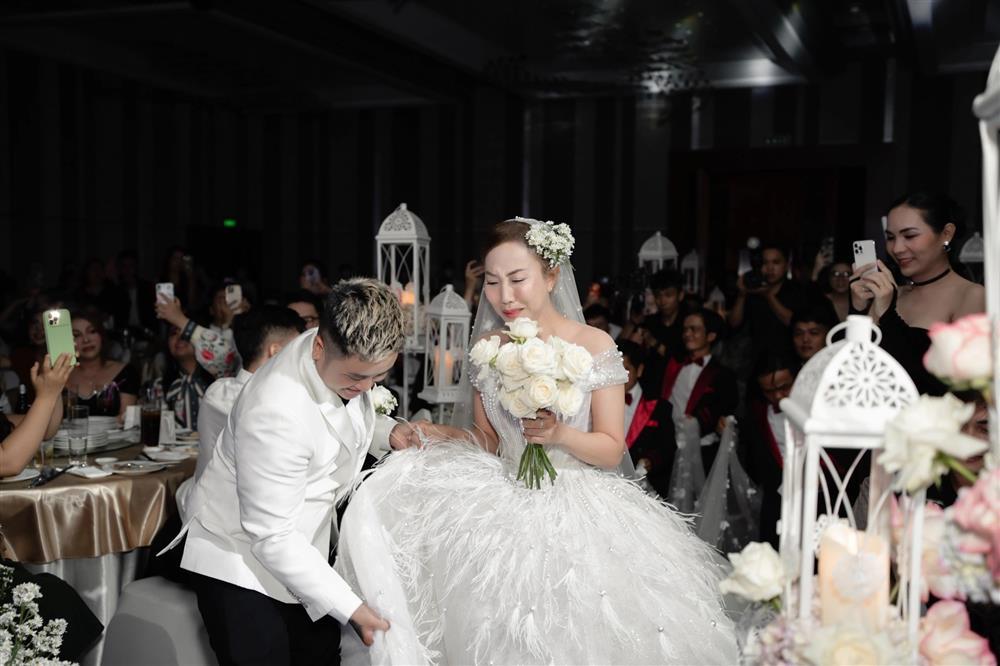 Chuyện tình lạ lùng của cặp đôi chồng là nữ, vợ là nam ở TPHCM-2