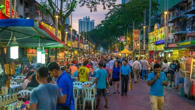 Phố đi bộ Thái Lan hút khách đủ chiêu: Từ khu đèn đỏ đến ẩm thực đã miệng-8