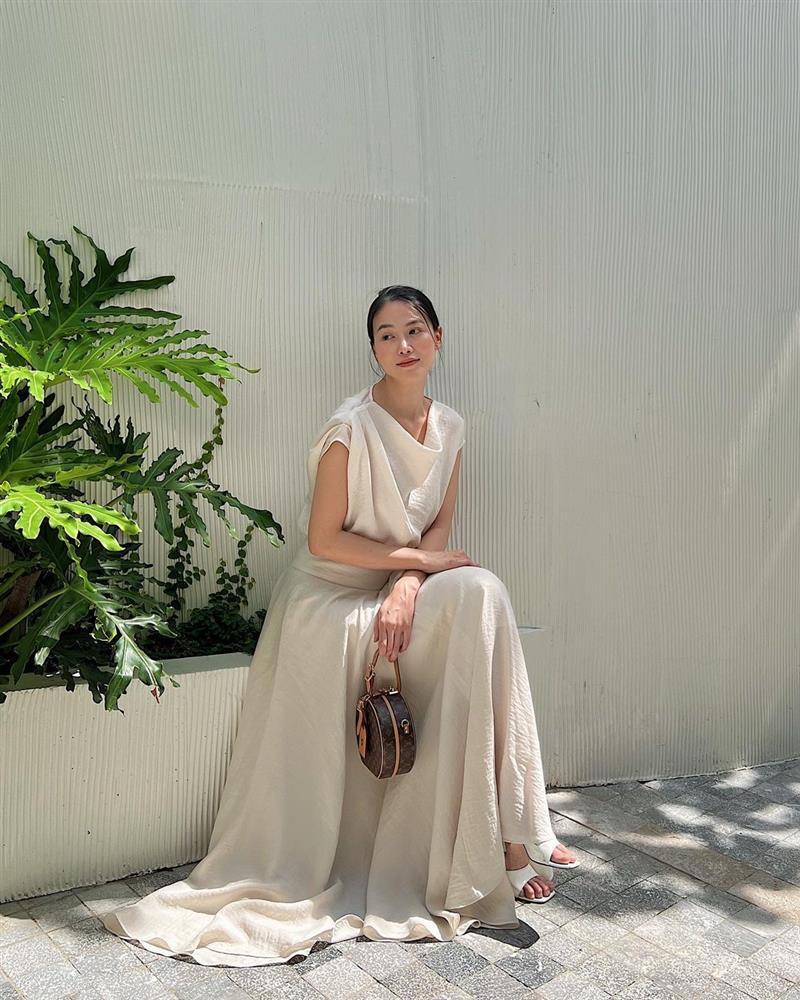 Nàng Hậu có style đi ăn cưới tinh tế, cứ lên đồ nhận mưa lời khen-3