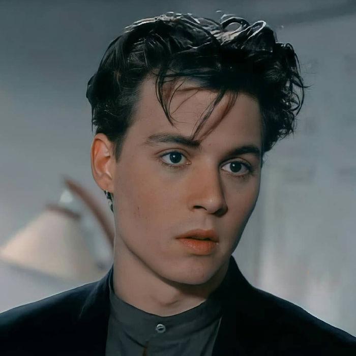 Mỹ nam gây sốc với ngoại hình xuề xoà, có người đốt 500 triệu USD chỉ trong 10 năm-6