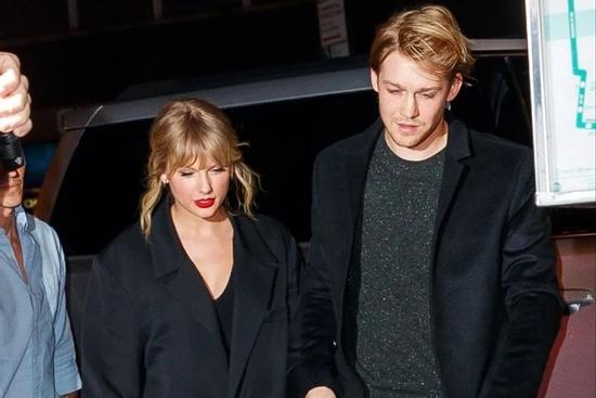 Rộ tin Taylor Swift chia tay bạn trai Joe Alwyn sau 6 năm hẹn hò