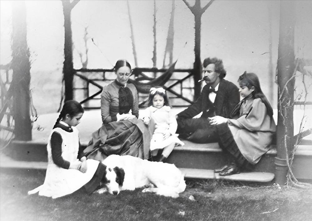 Sự kiện bí ẩn vào đêm nhà văn vĩ đại nhất nước Mỹ qua đời-3