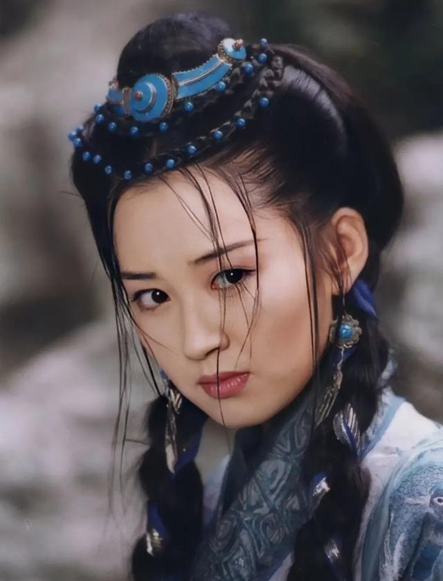 Những tạo hình cổ trang kinh điển của loạt mỹ nhân phim Hoa Ngữ-13