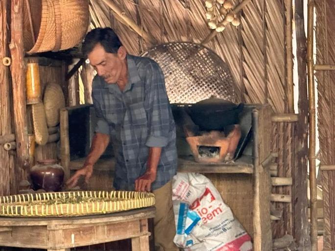 Cộng đồng mạng dậy sóng việc Thương Tín lang thang ngoài đường nửa đêm-3