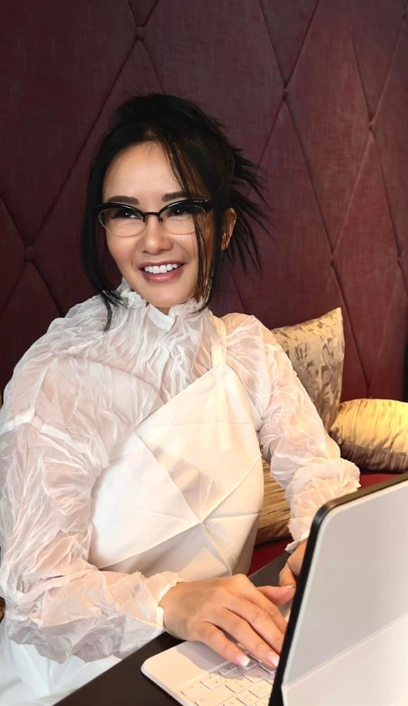 4 diva nhạc Việt tuổi U50 - 60: Nhan sắc mãi trẻ nhờ 1 thói quen-6