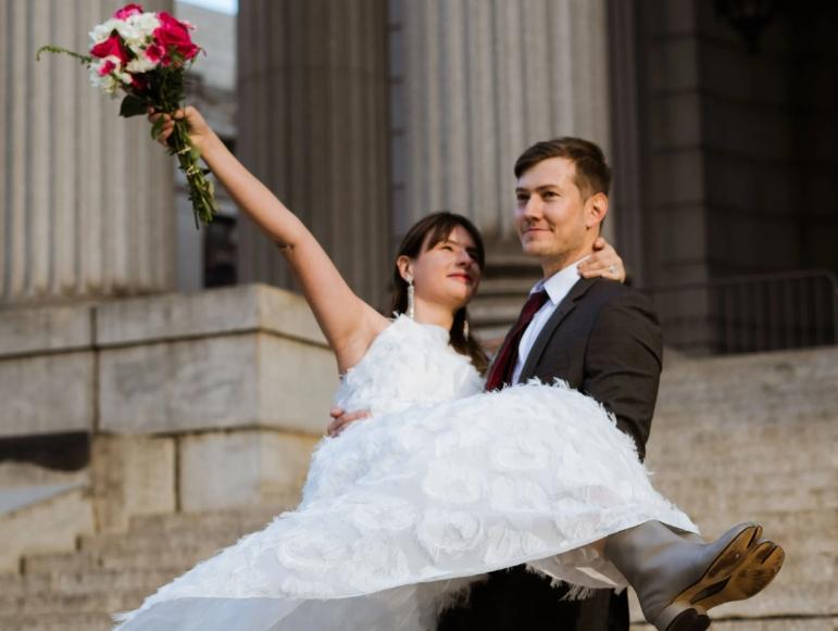 Bỏ người yêu để phấn đấu sự nghiệp, chàng trai Mỹ ân hận sau 2 tháng-1