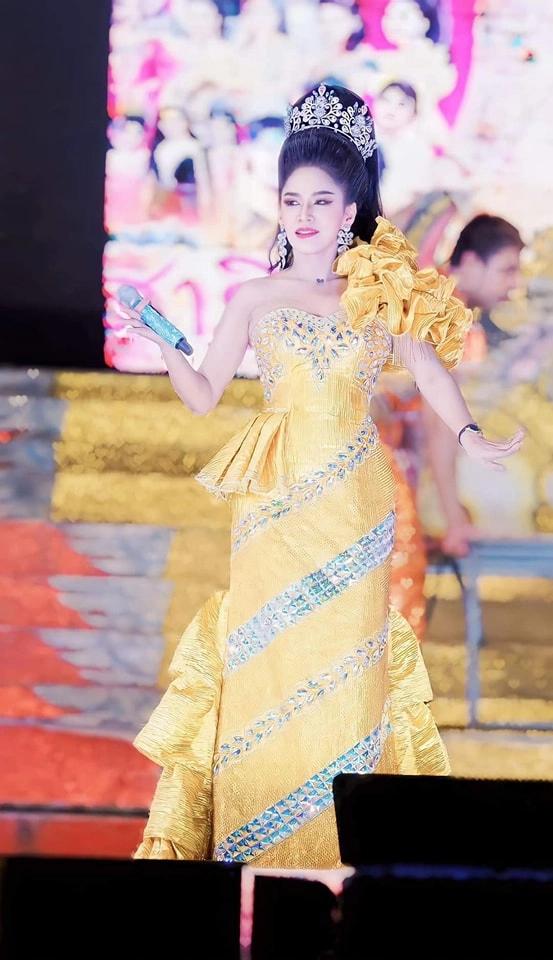 Nữ ca sĩ Thái Lan đột ngột qua đời ở tuổi 30-3