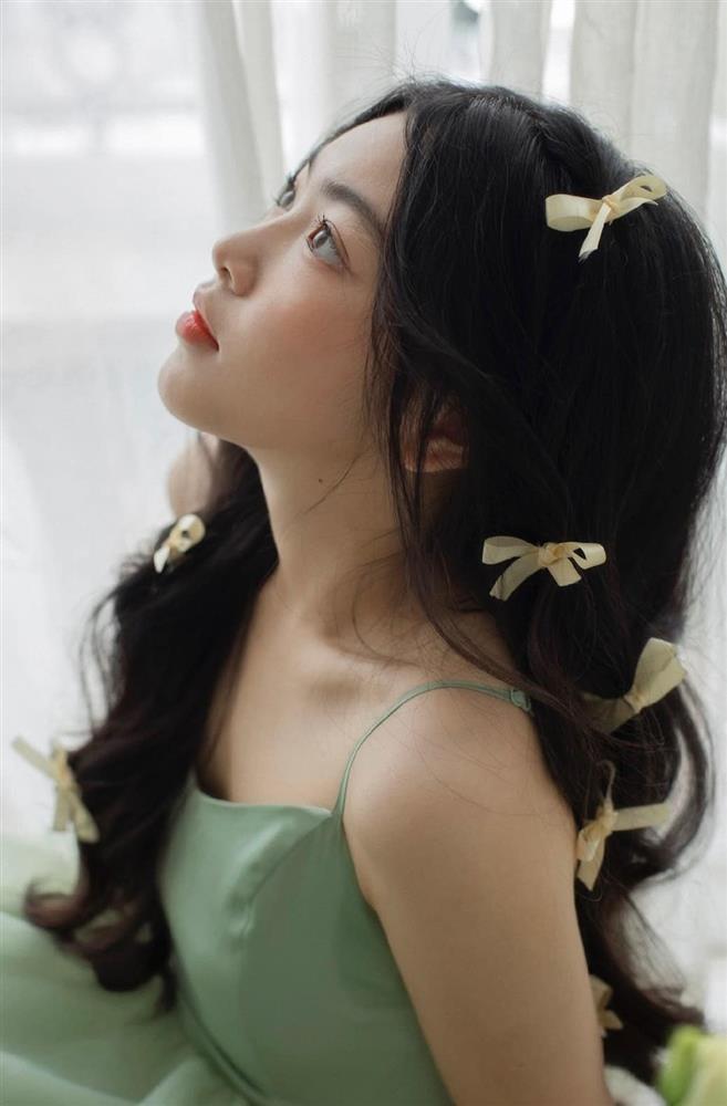 Soi ảnh ngày nhỏ mới thấy dậy thì thành công không đúng với Lọ Lem-7