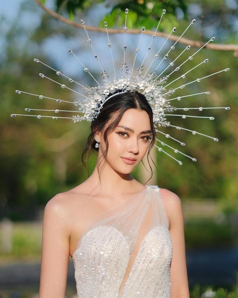 Nhan sắc Hoa hậu Hoàn vũ Thái Lan sắp sang Việt Nam-3