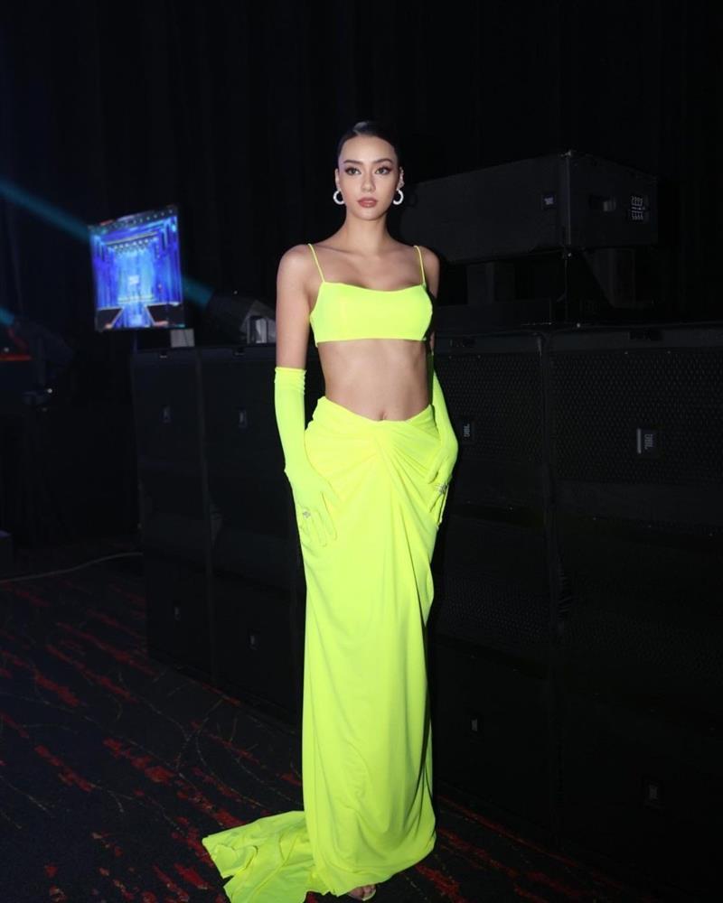 Nhan sắc Hoa hậu Hoàn vũ Thái Lan sắp sang Việt Nam-6