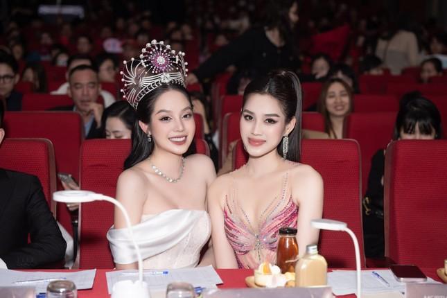 Những lần 2 nàng hậu Đỗ Thị Hà - Thanh Thủy đọ sắc-6