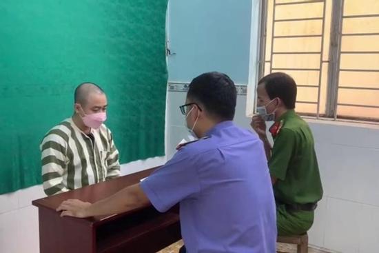 Diễn viên hài Hữu Tín sắp hầu tòa