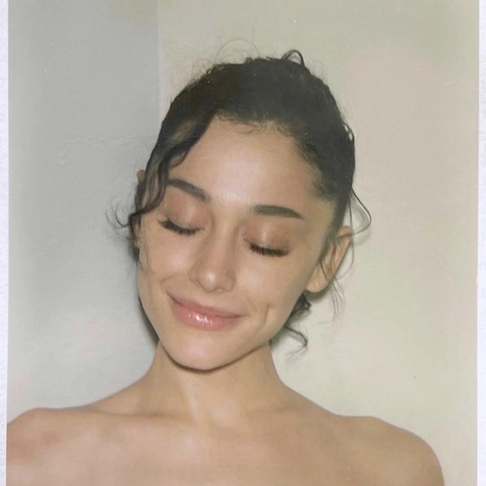 Ariana Grande lên tiếng về hình ảnh gầy đáng báo động-3